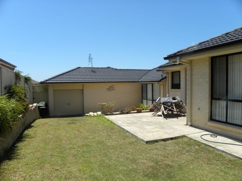 4 Warrigal Road, Woongarrah NSW 2259