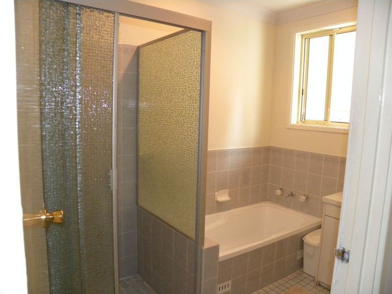 25 Dunrossil Avenue, Watanobbi NSW 2259