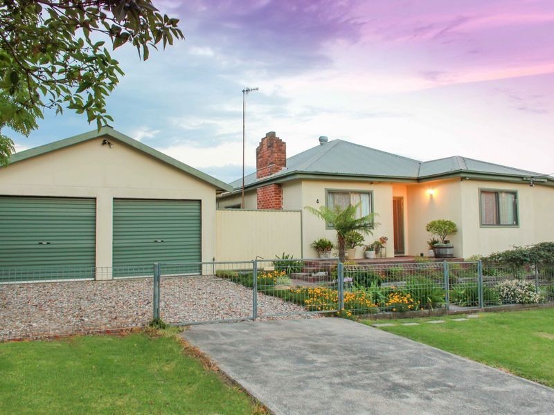 4 Rose Street, Wyong NSW 2259