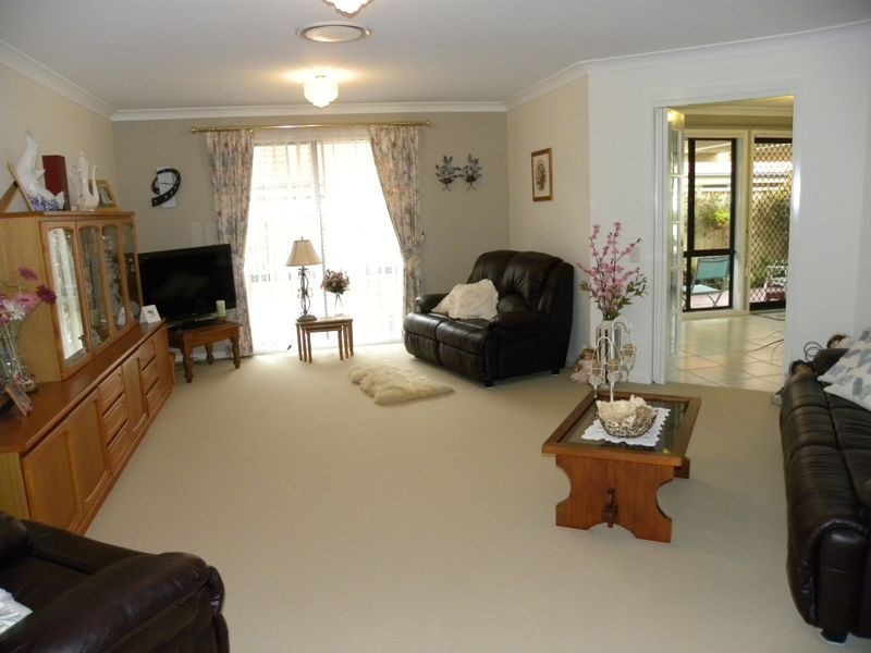 9 Yengo Place, Woongarrah NSW 2259