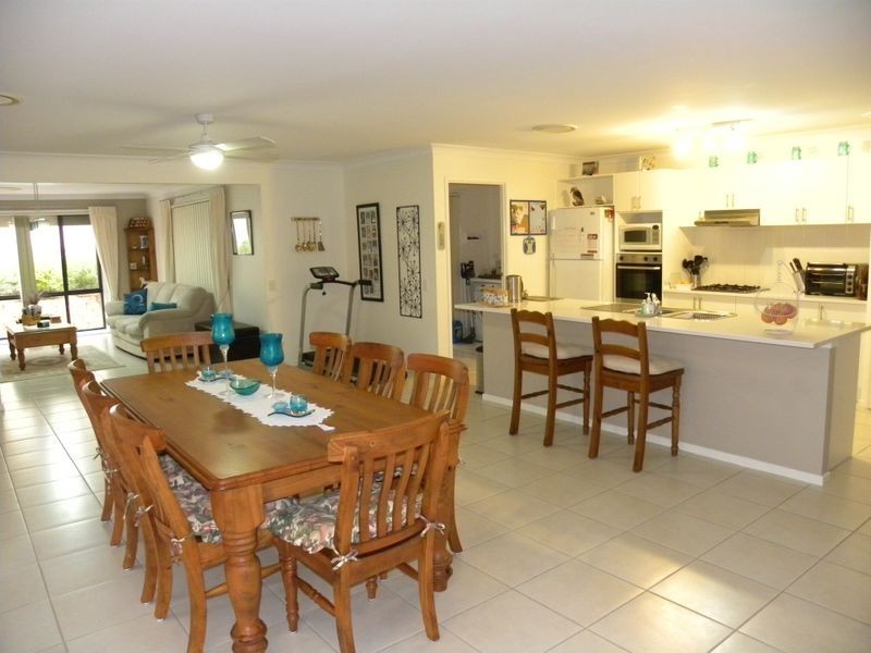 9 Yengo Place, Woongarrah NSW 2259