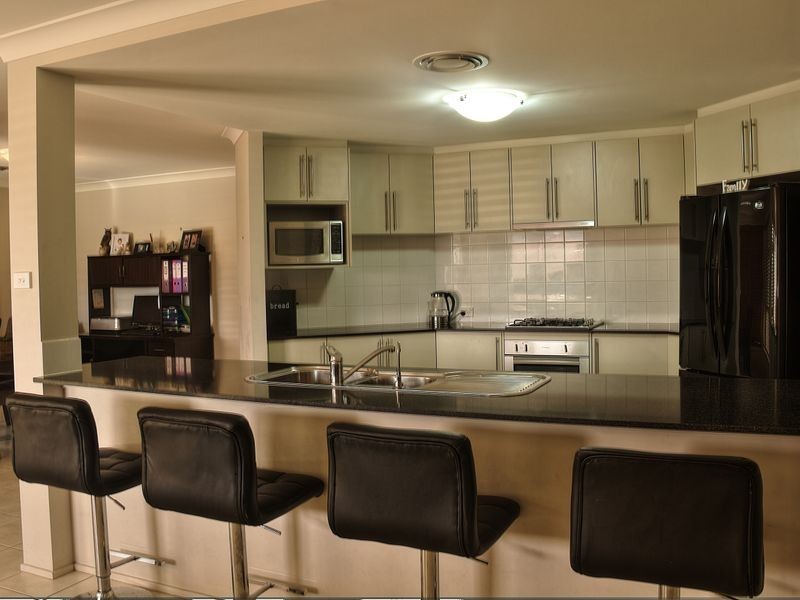 11 Capri Close, Woongarrah NSW 2259