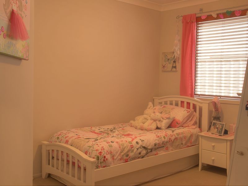 11 Capri Close, Woongarrah NSW 2259