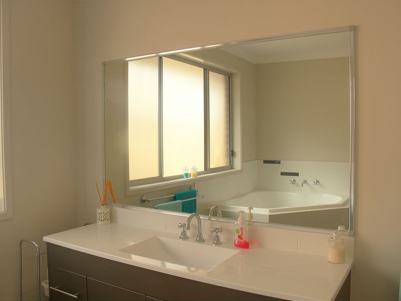 11 Capri Close, Woongarrah NSW 2259