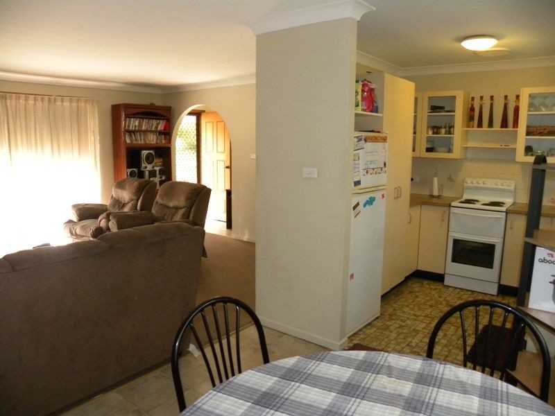 8 Forster Avenue, Watanobbi NSW 2259