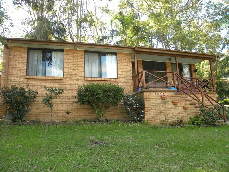 4 Tennyson Place, Watanobbi NSW 2259