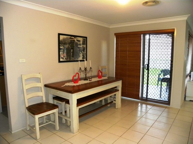 20 Waterside Drive, Woongarrah NSW 2259