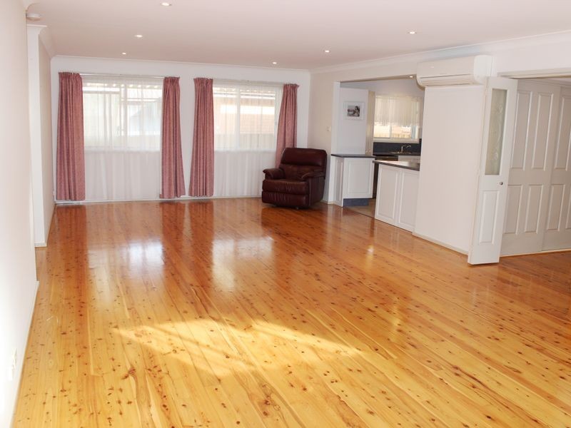 54 Hillcrest Avenue, Tacoma NSW 2259