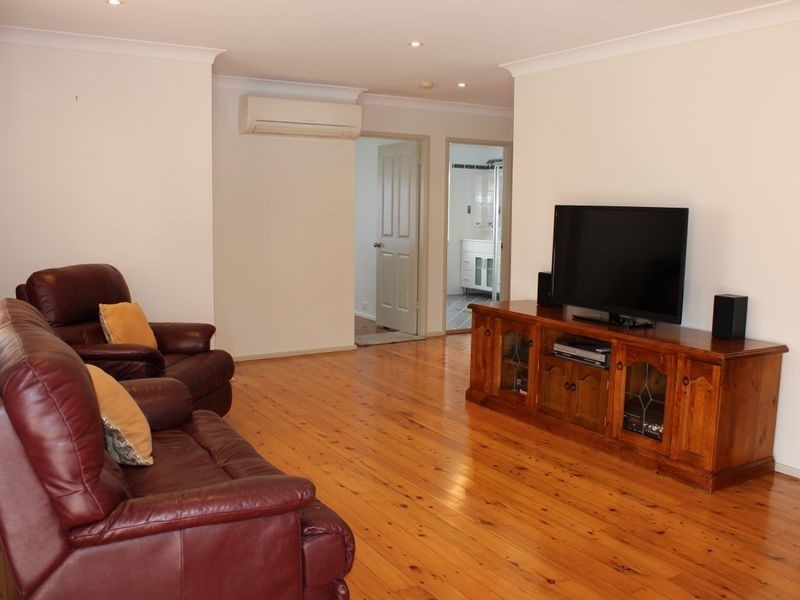 54 Hillcrest Avenue, Tacoma NSW 2259