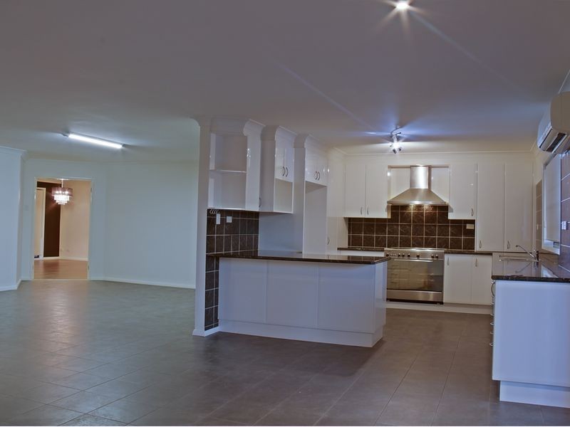 16 Skye Close, Hamlyn Terrace NSW 2259