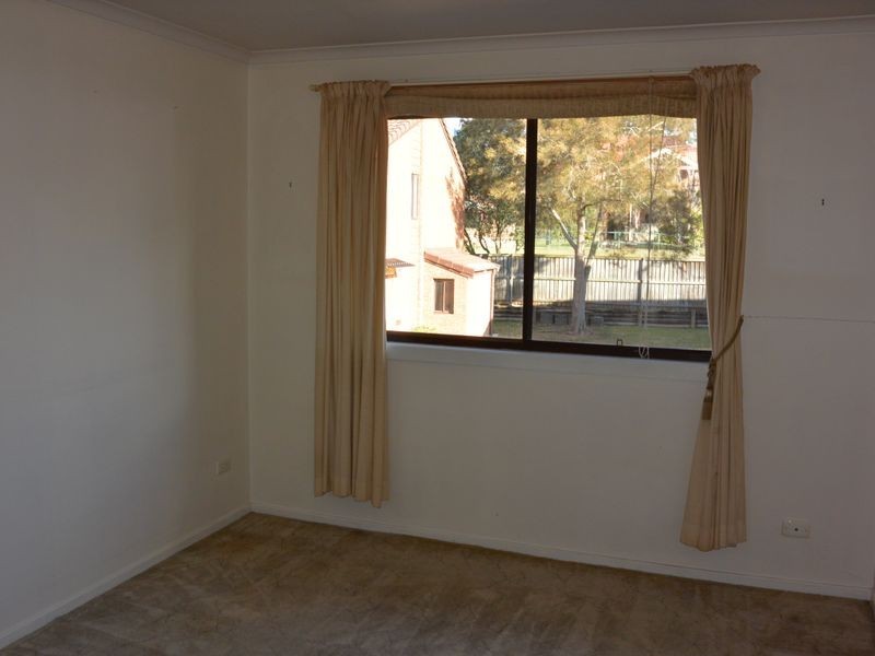 4/8 Warner Avenue, Wyong NSW 2259