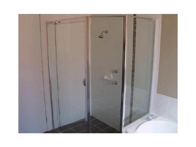 11 Peppercorn Ave, Woongarrah NSW 2259