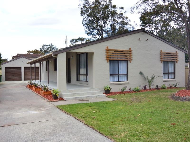 20 Blenheim Avenue, Berkeley Vale NSW 2261