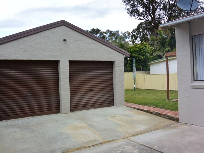 20 Blenheim Avenue, Berkeley Vale NSW 2261