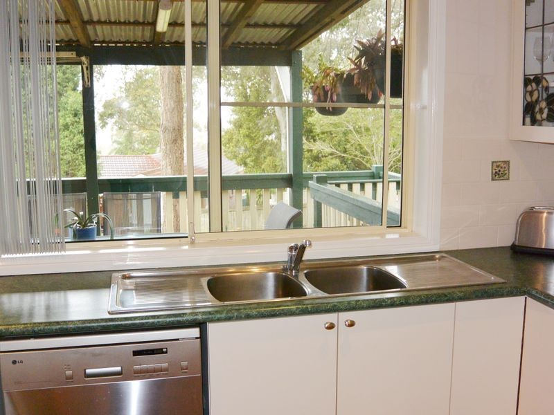 27 Wakehurst Drive, Wyong NSW 2259