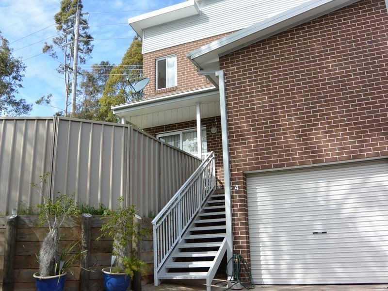 4/8 Heron Close, Watanobbi NSW 2259