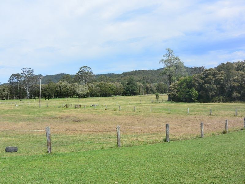 182 Smiths Road, Jilliby NSW 2259