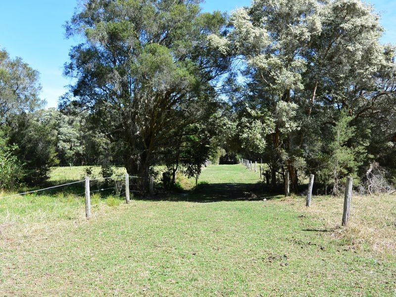 182 Smiths Road, Jilliby NSW 2259