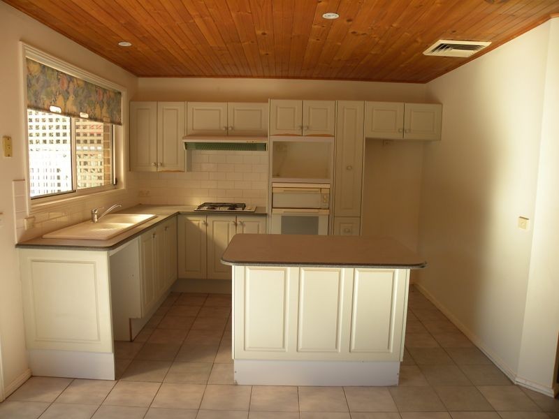 21 Woodbury Park Dr, Mardi NSW 2259