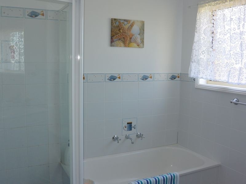 4 Walter Close, Wyong NSW 2259