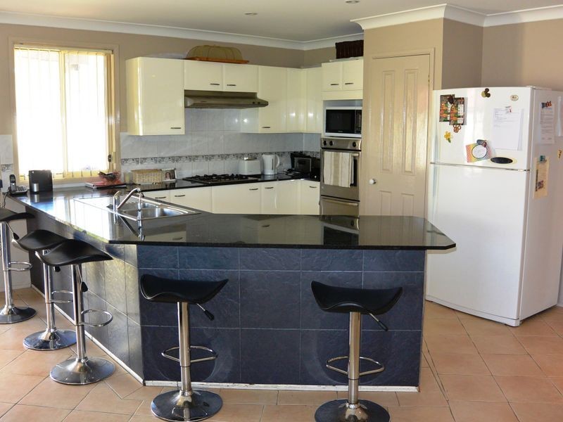 5 Grady Close, Blue Haven NSW 2262