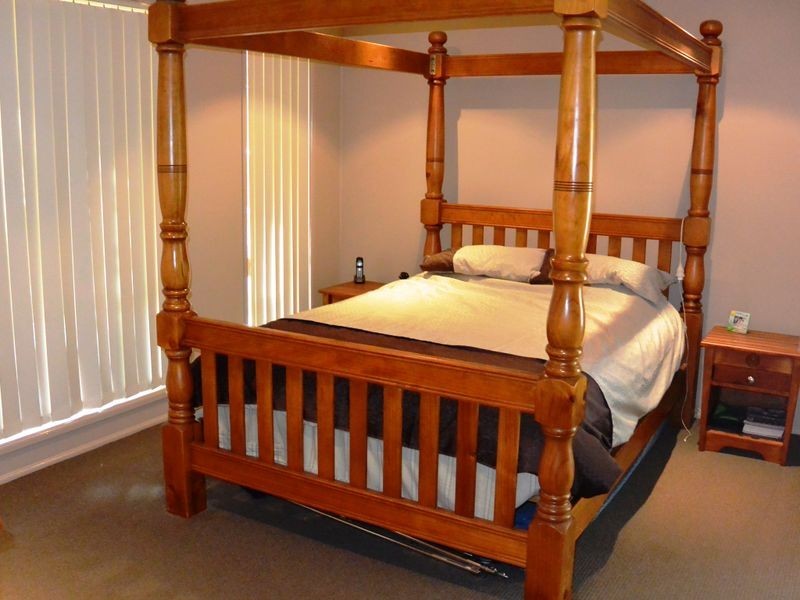 5 Grady Close, Blue Haven NSW 2262