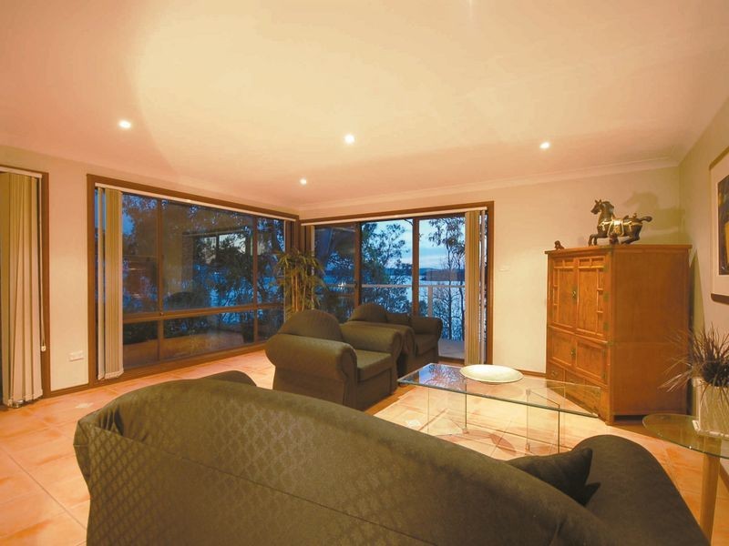 8 Marine Parade, Rocky Point NSW 2259