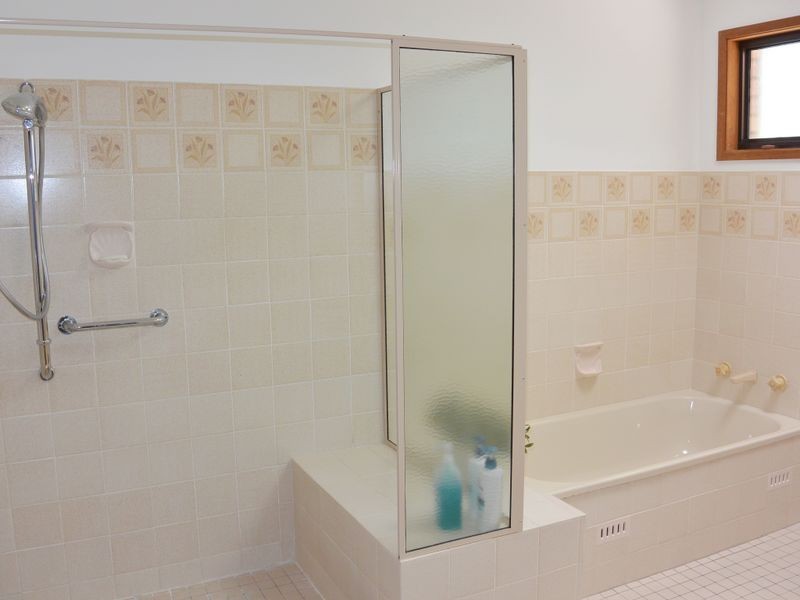 90 Buff Point Avenue, Buff Point NSW 2262