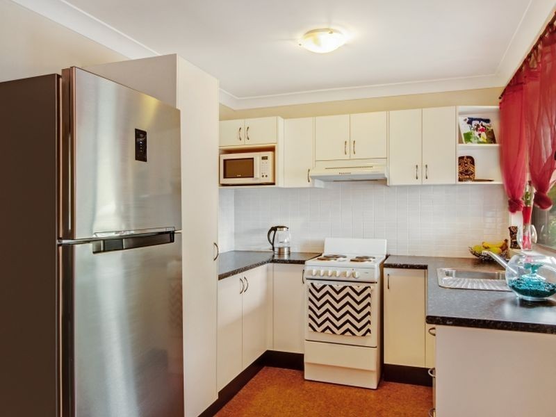 17 Allambee Crescent, Blue Haven NSW 2262