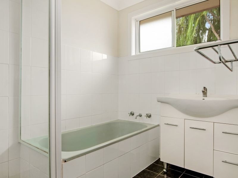 17 Allambee Crescent, Blue Haven NSW 2262