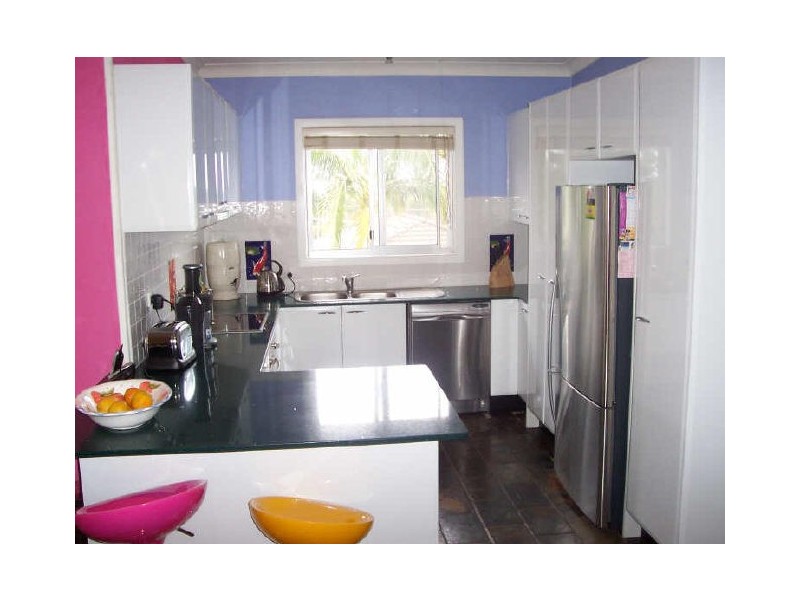 6 Arthur Drive, Wyong NSW 2259