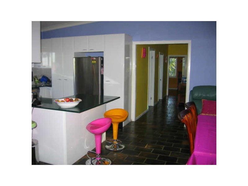 6 Arthur Drive, Wyong NSW 2259