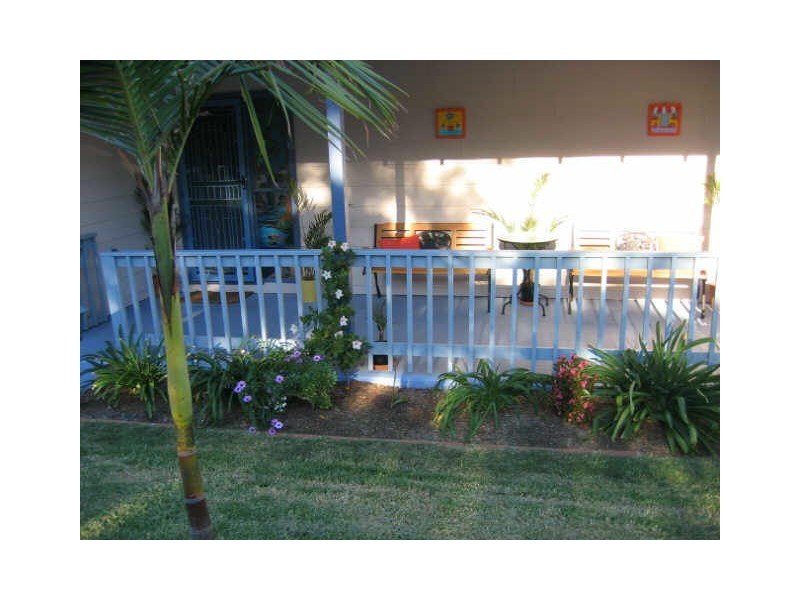 6 Arthur Drive, Wyong NSW 2259