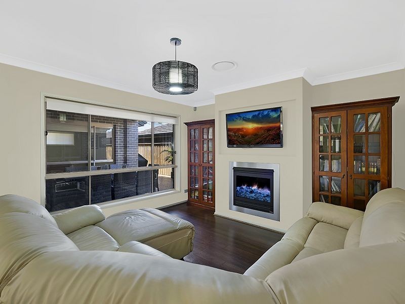 27 Parry Parade, Wyong NSW 2259