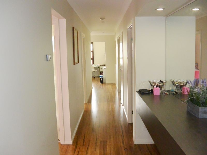 5 Irons Road, Wyong NSW 2259