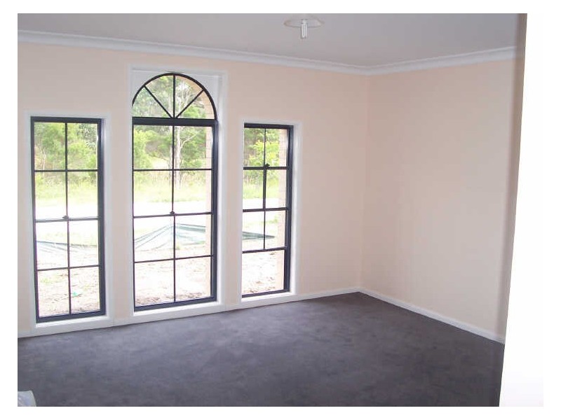 8 Waterhen Close, Blue Haven NSW 2262