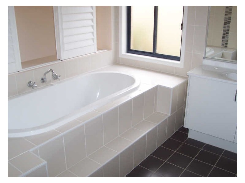 8 Waterhen Close, Blue Haven NSW 2262
