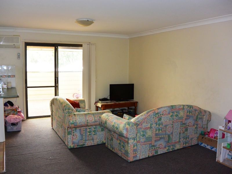 8/2 Cadonia Road, Tuggerawong NSW 2259