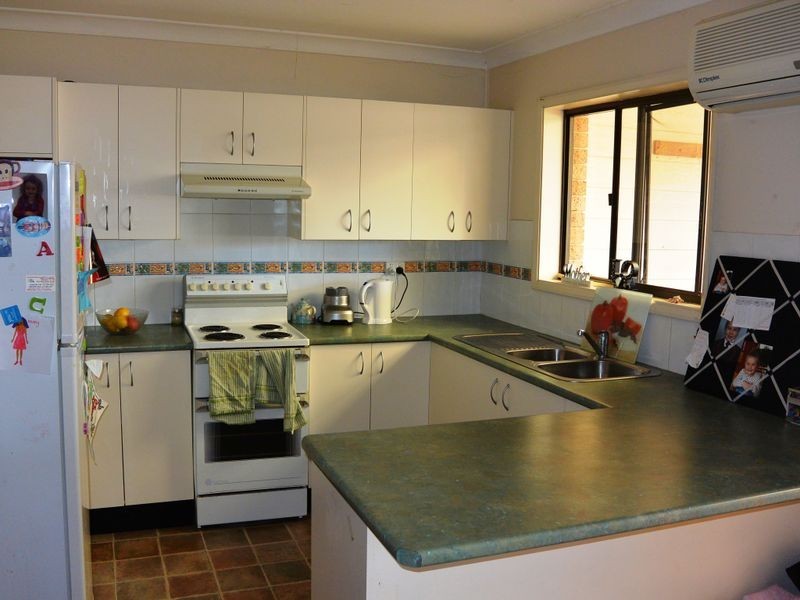 8/2 Cadonia Road, Tuggerawong NSW 2259