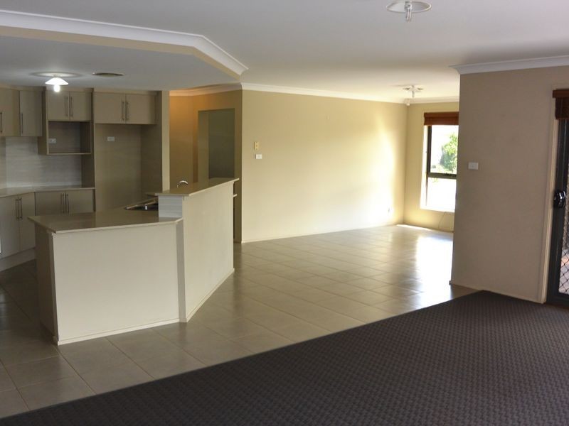 19 Wakool Crescent, Woongarrah NSW 2259