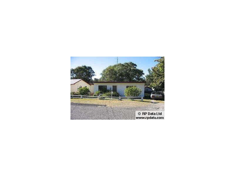 35 Woodlawn Drive, Budgewoi NSW 2262