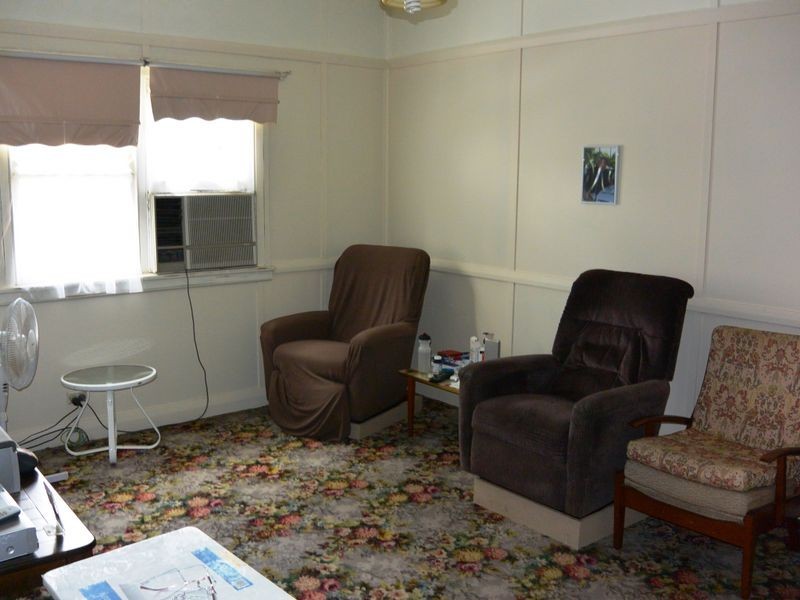 5 Lake Road, Tuggerah NSW 2259