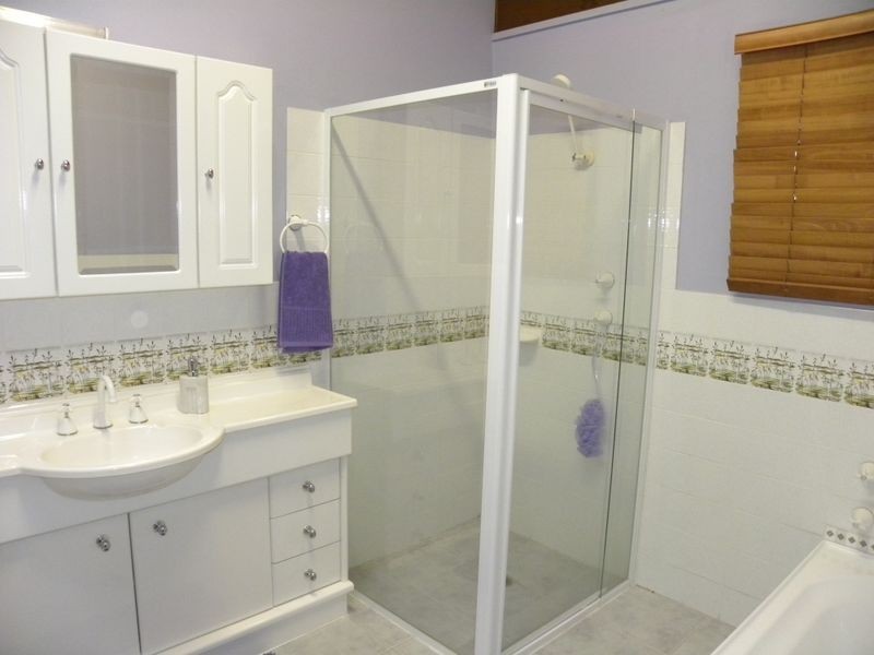 55 Dunrossil Avenue, Watanobbi NSW 2259