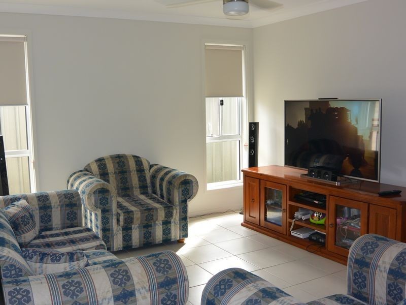 80 Settlement Drive, Wadalba NSW 2259