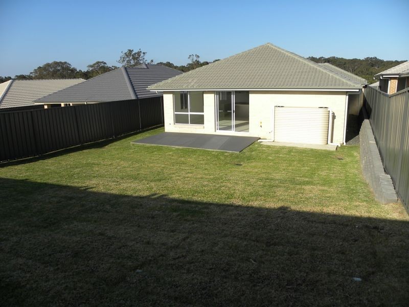80 Settlement Drive, Wadalba NSW 2259