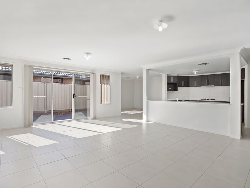 34 Wakool Crescent, Woongarrah NSW 2259