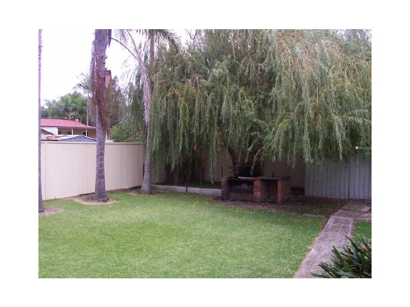 19a Cadonia Rd, Tuggerawong NSW 2259