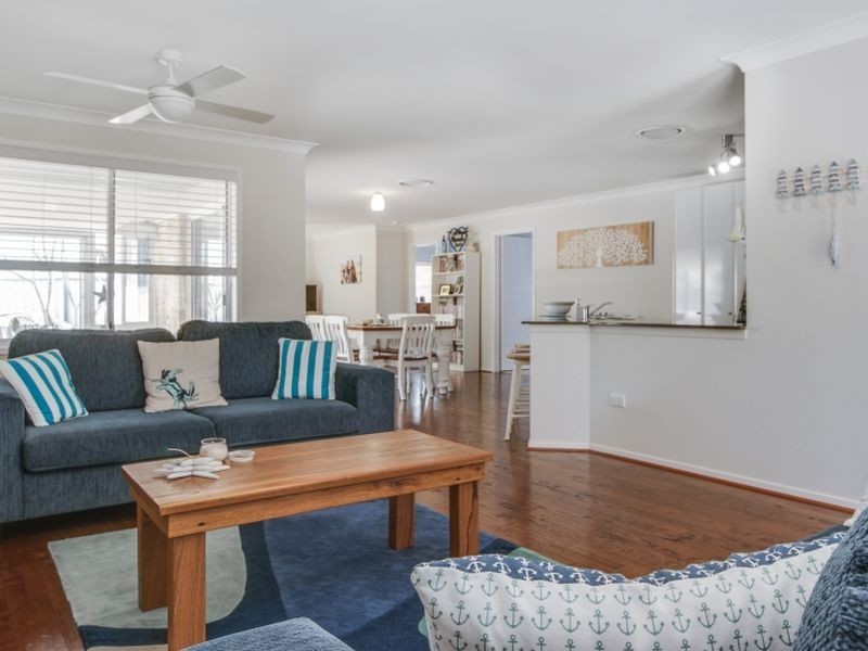 39 Matthew Circuit, Mardi NSW 2259