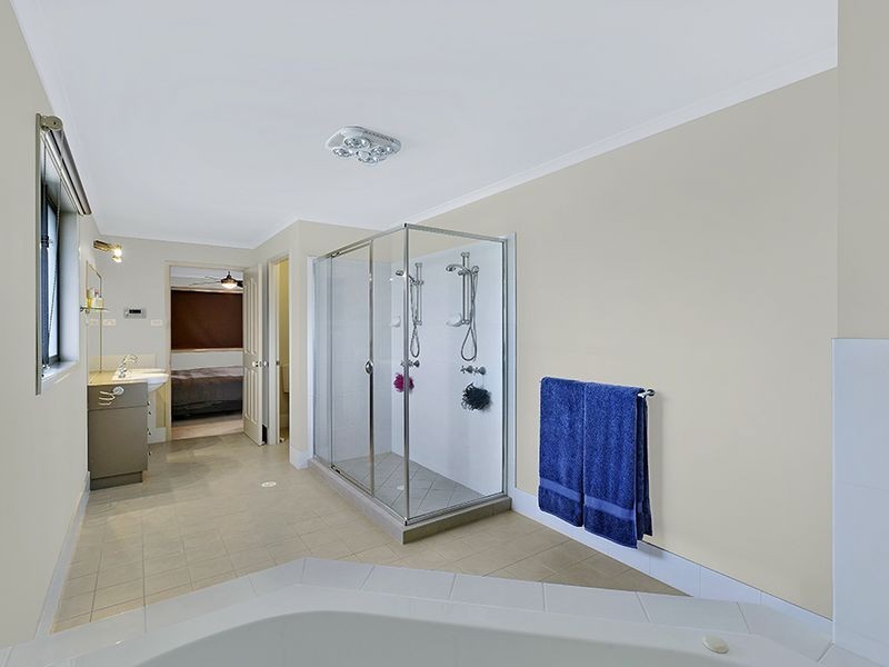 10 Lily Lane, Woongarrah NSW 2259