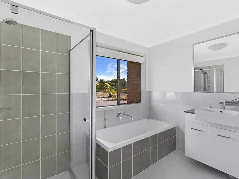 19 Parry Parade, Wyong NSW 2259